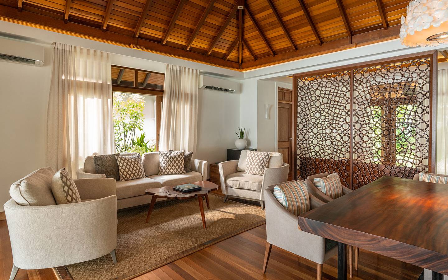 Kurumba_Maldives_2_Bedroom_Kurumba_Residence_4