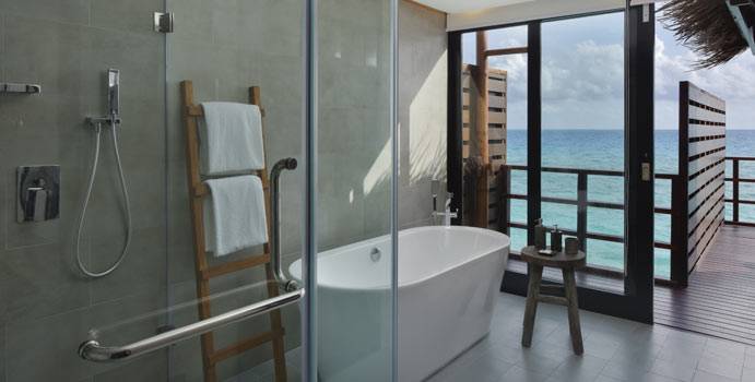 Bad, Ocean Water Villa, Grand Park Kodhipparu