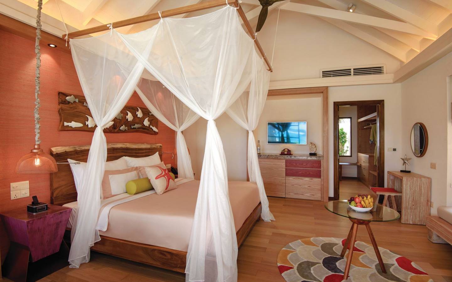 oblu-select-at-sangeli-maldives-beachvilla-with-pool-bedroom