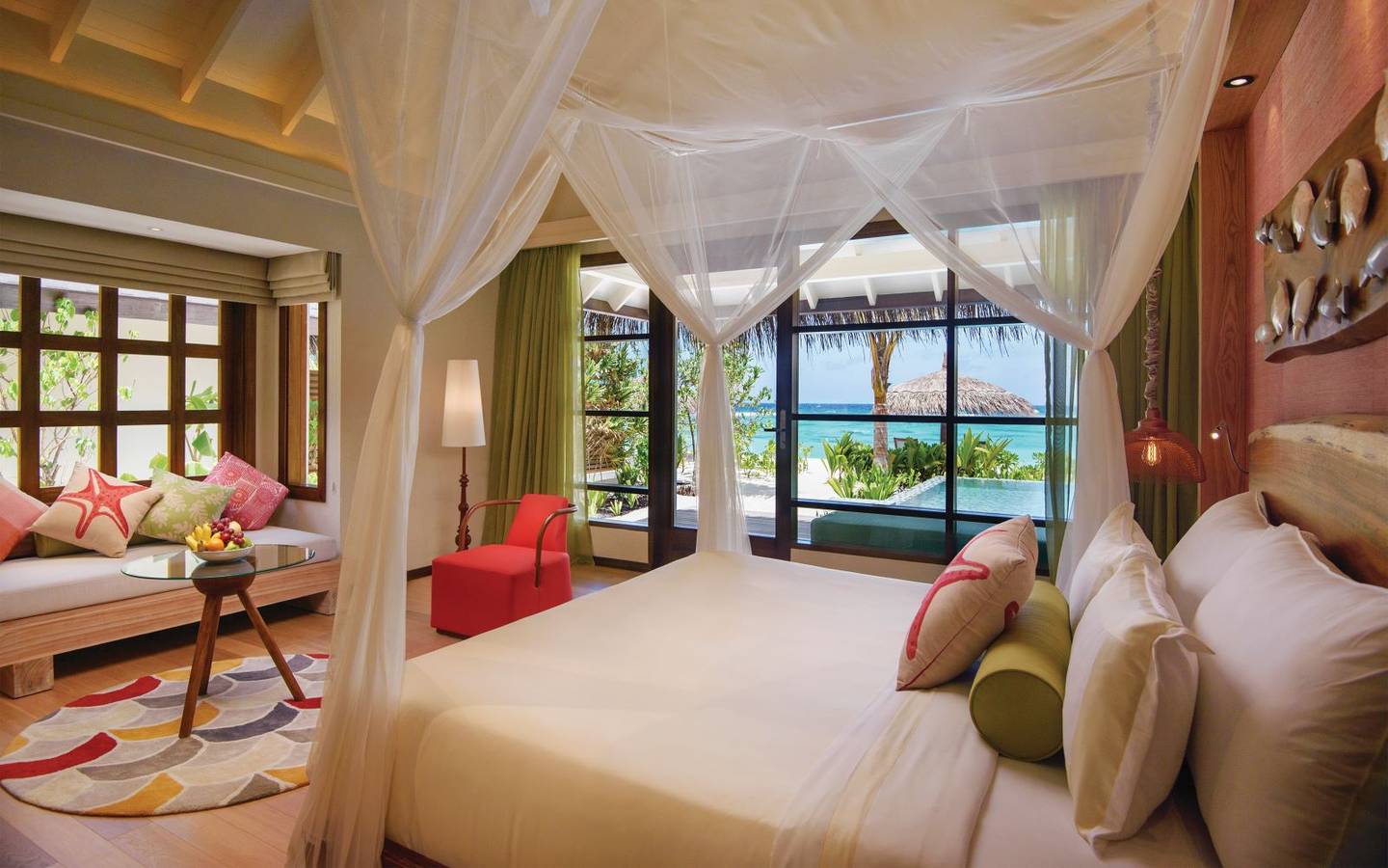 oblu-select-at-sangeli-maldives-beachvilla-with-pool-bedroom-with-view