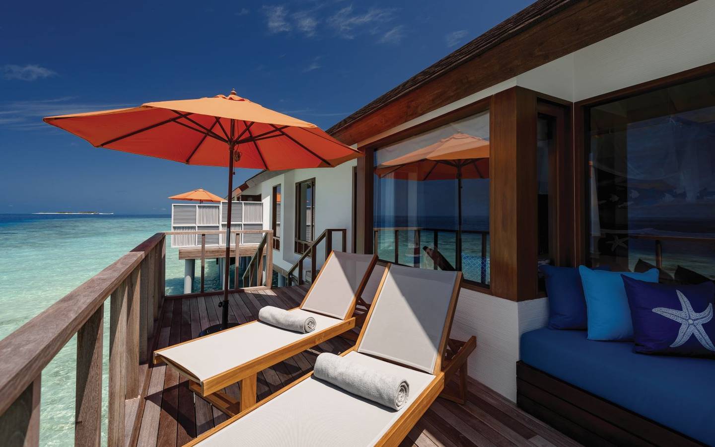 oblu-select-at-sangeli-maldives-water-villa-sundeck
