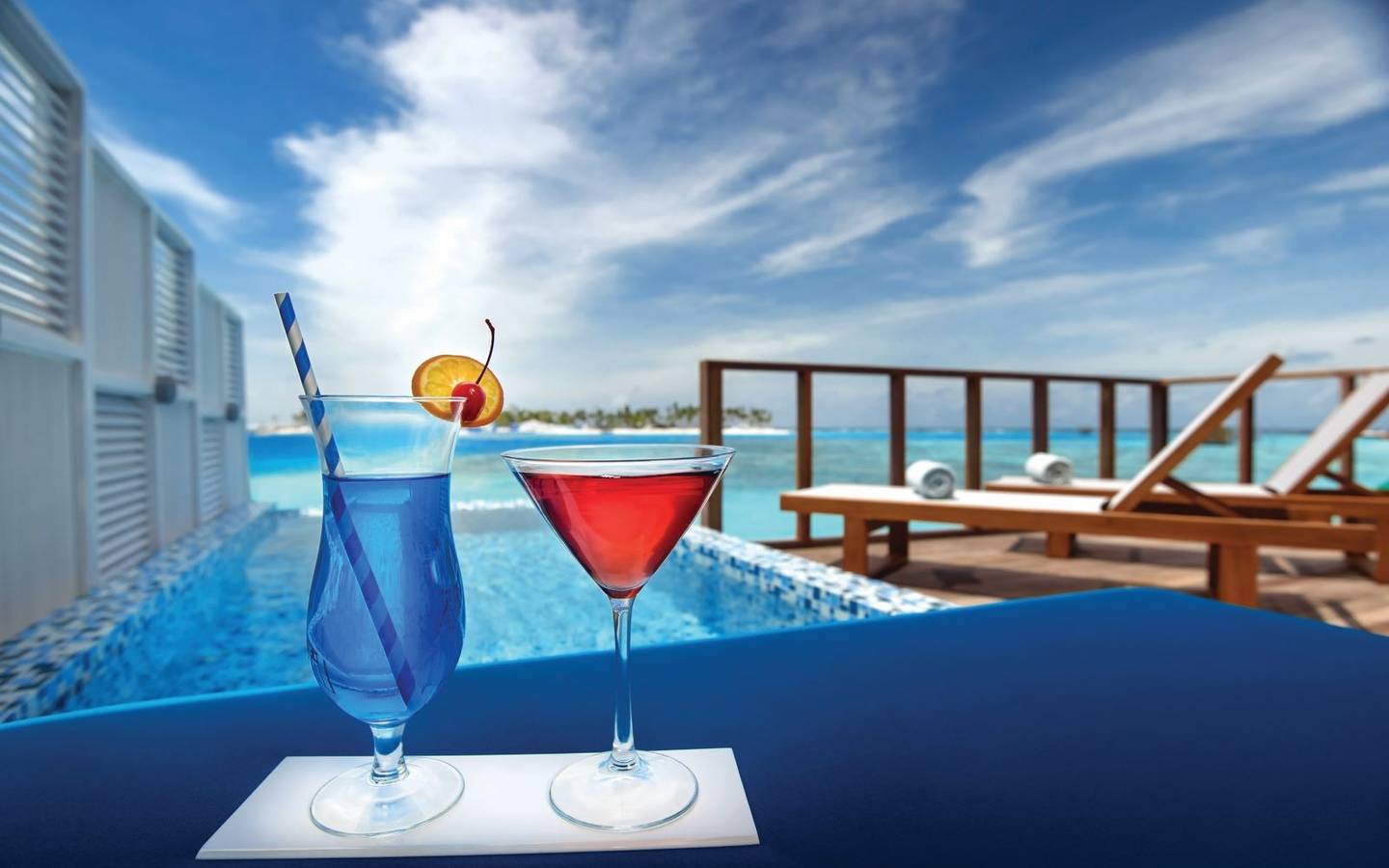 oblu-select-at-sangeli-maldives-water-villa-with-pool-sundeck-cocktail