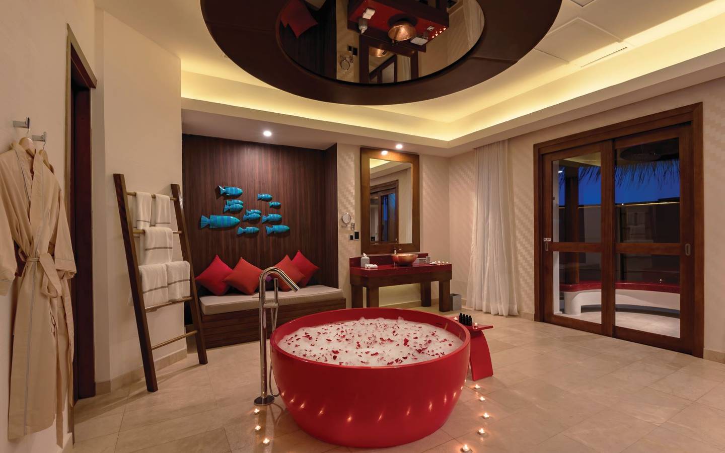 oblu-select-at-sangeli-maldives-honeymoon-select-ocean-villa-bathroom