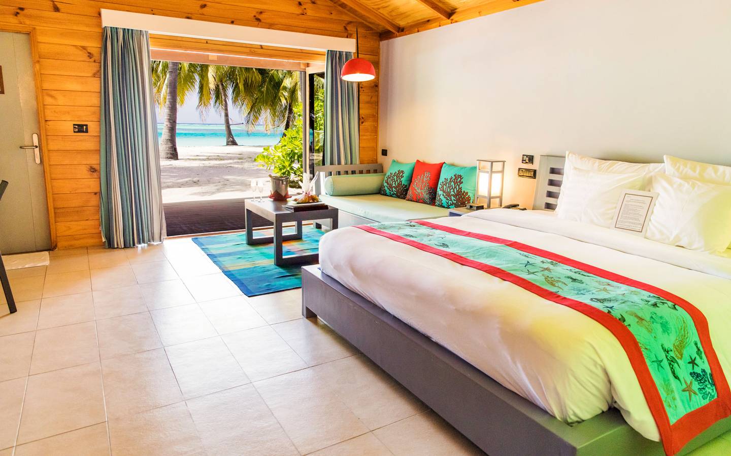 Meeru-Beach-Villa-Interieur-4