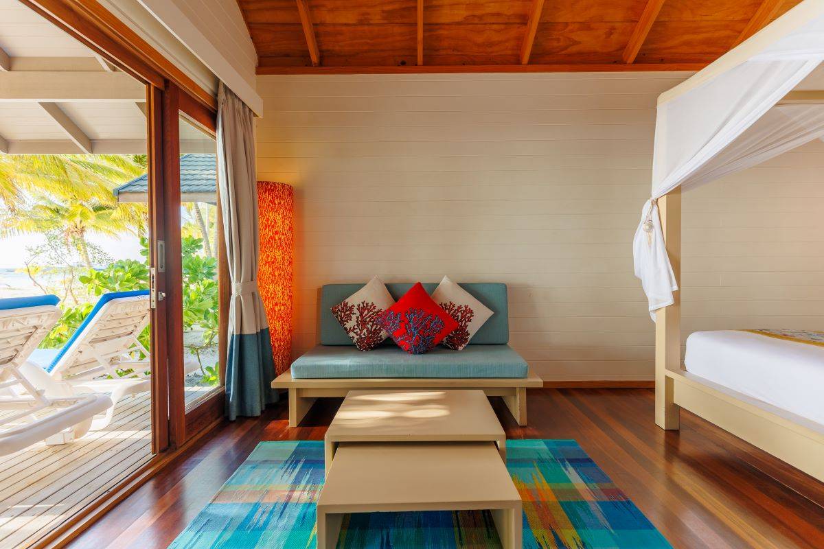 Meeru Island Resort, Malediven, Jacuzzi Beach Villas, Sofaecke