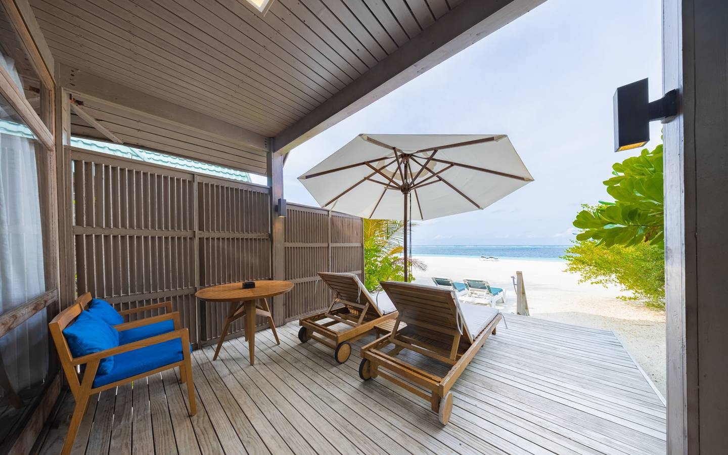 Meeru_Island-Resort-Malediven-Water-Front -Villa_Exterieur_3