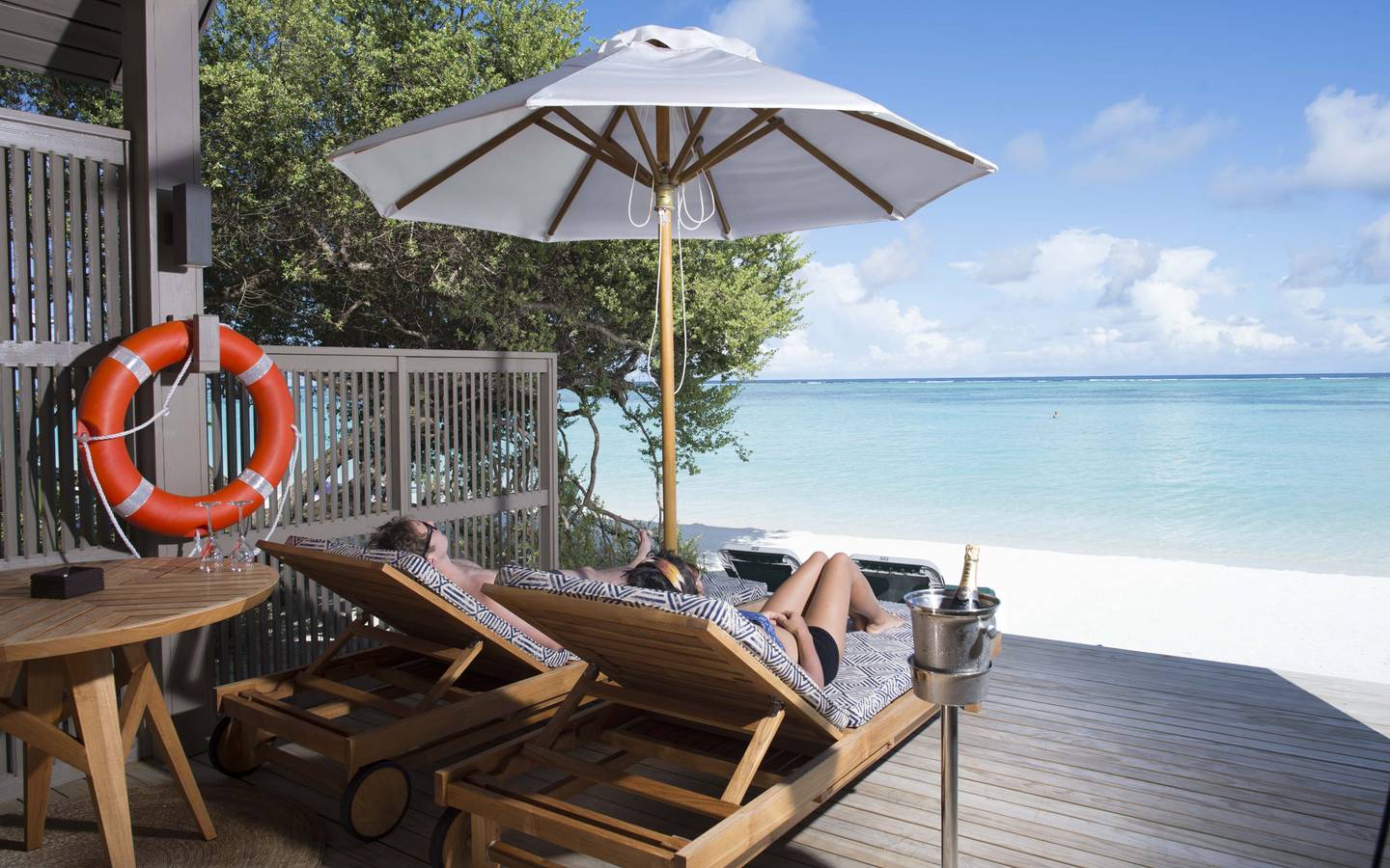 Meeru_Island-Resort-Malediven-Water-Front -Villa_Exterieur_4