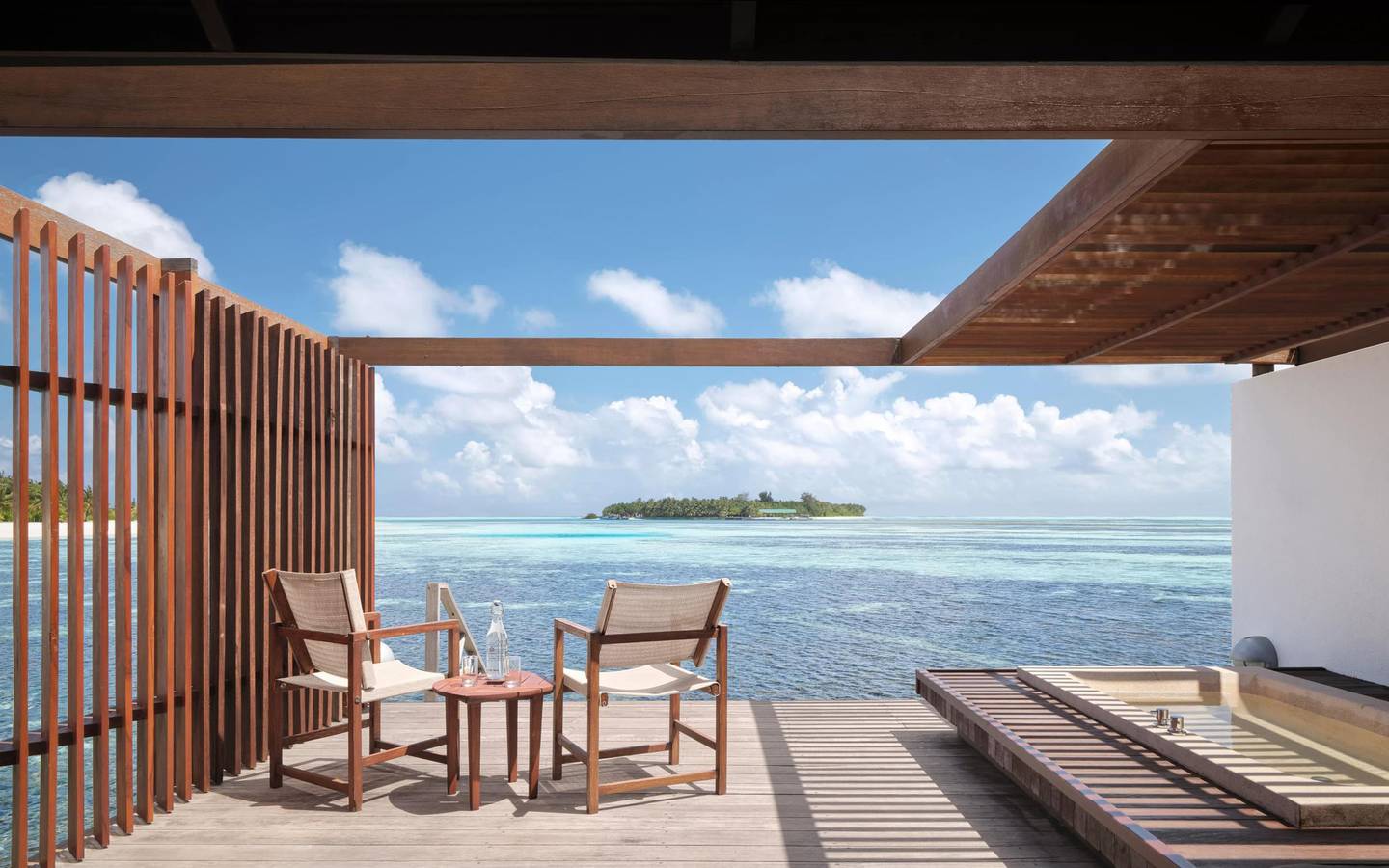 Villa_Nautica_Water_Villa_Veranda