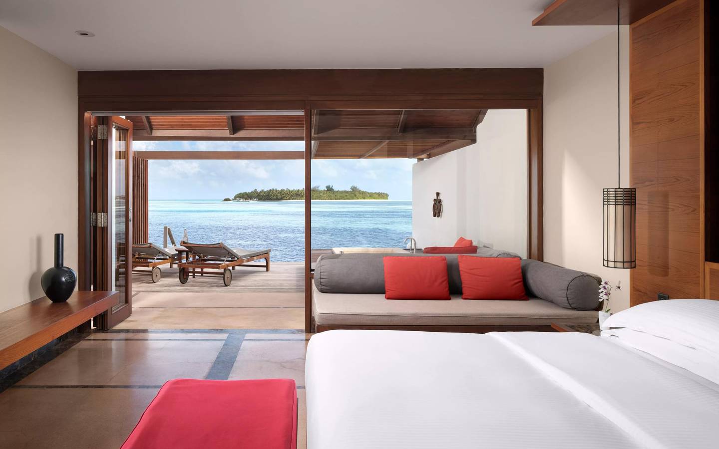 Villa_Nautica_Water_Villa_Sleeping_2