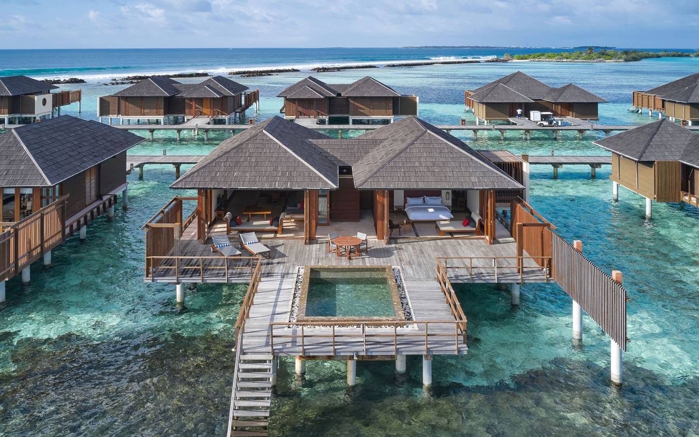 Villa_Nautica_One_Bedroom_Ocean_Suite_with_Pool_Aerial_2