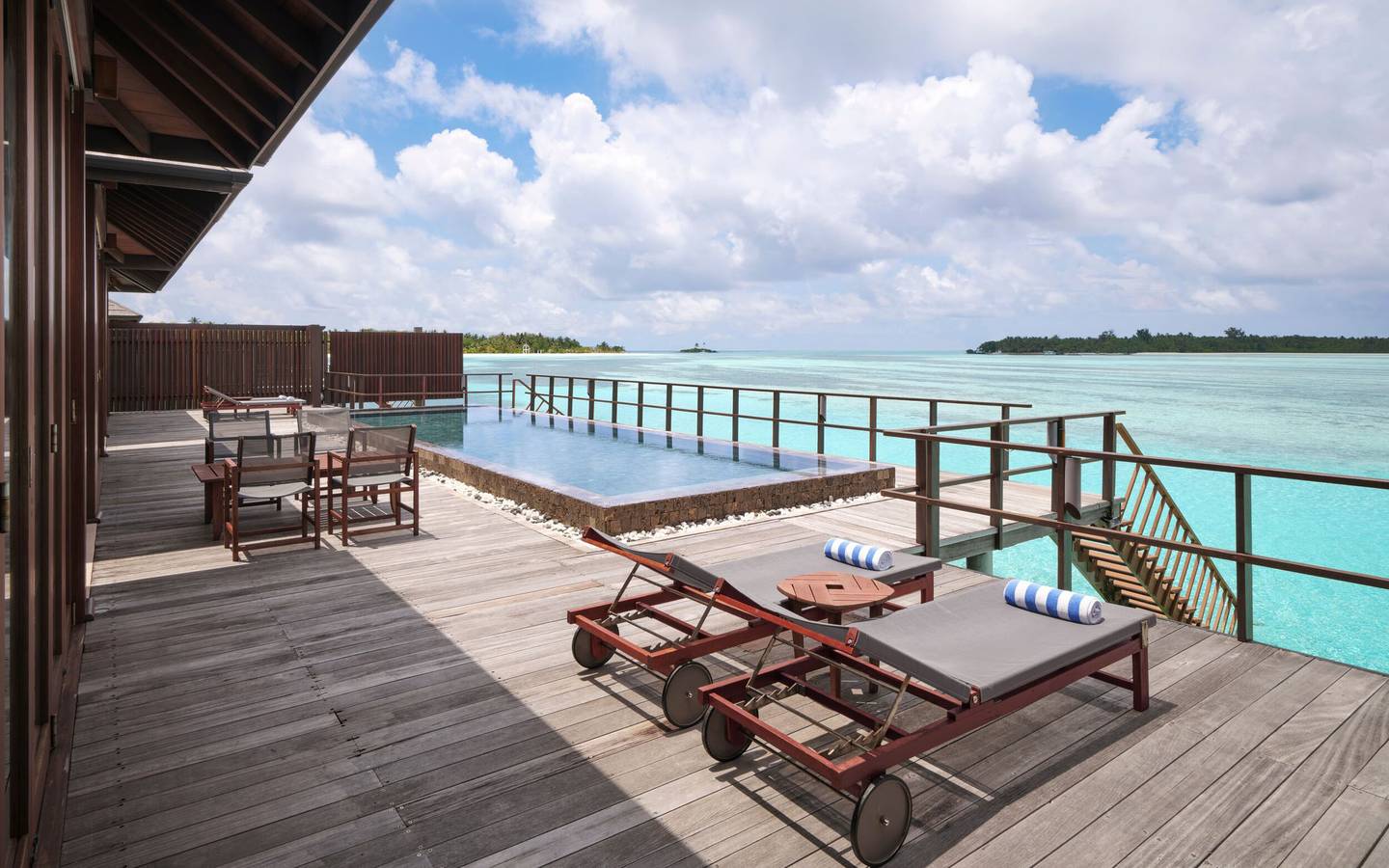 Villa_Nautica_Two_bedroom_Ocean_Suite_with_Pool_Terrasse