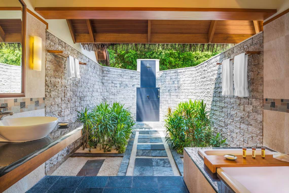 Sheraton-Maldives-Chalet-Inselblick-6