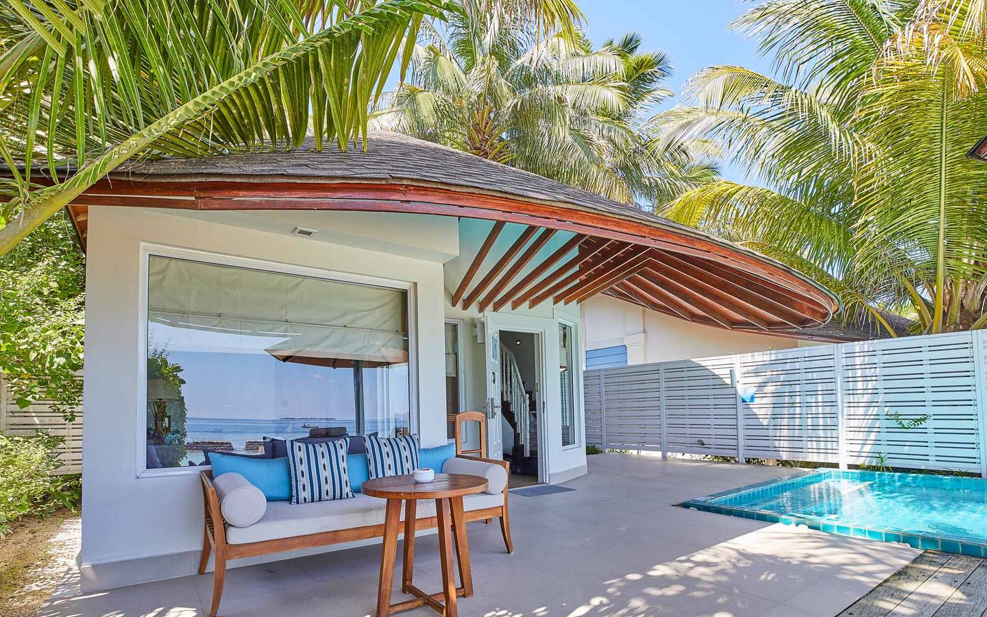 Machchafushi_Island_Luxury_Pool_Villa_14