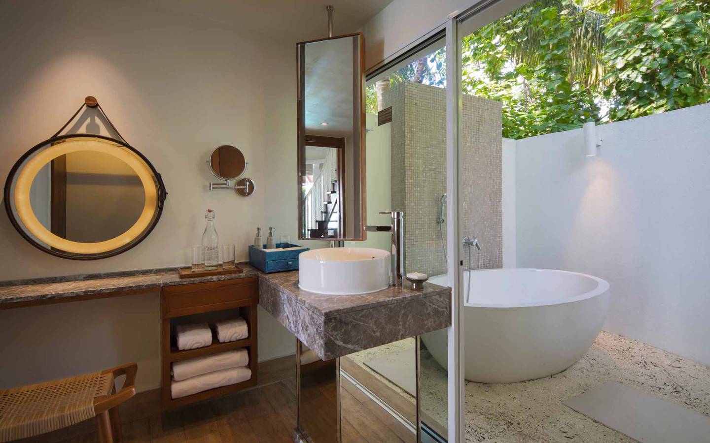 Machchafushi_Island_Luxury_Pool_Villa_6