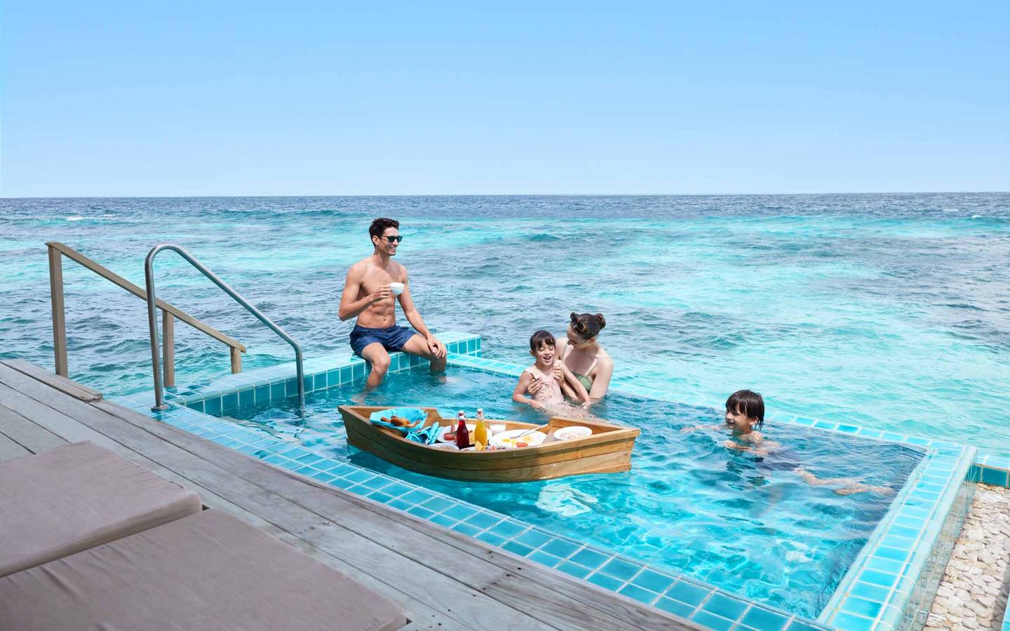 Machchafushi Island_Club Sunset Overwater Pool Villa_1