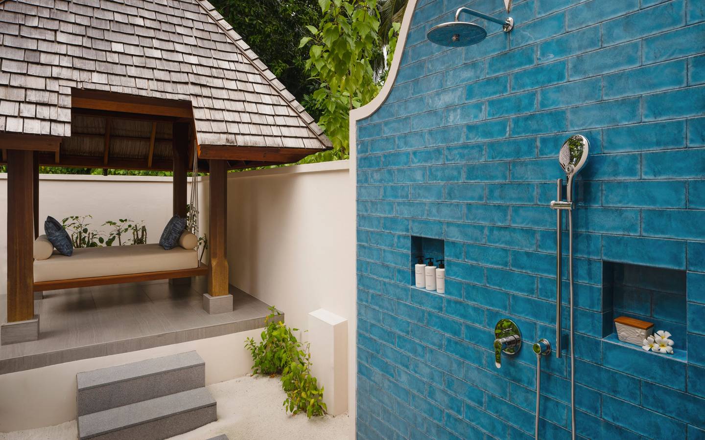 Conrad_Maldives_Rangali_Beach_Villa_Outdoor-Bereich