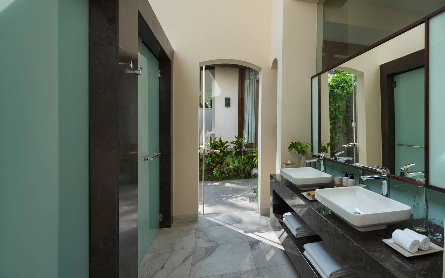 Conrad_Maldives_Rangali_Beach_Villa_Badezimmer