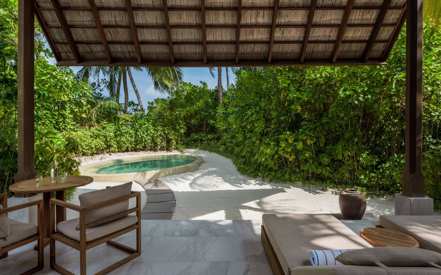 Conrad_Maldives_Rangali_Beach_Villa_Terrasse