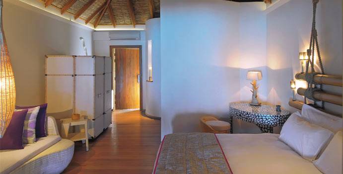 Kleiderschrank, Beach Villa, Constance Moofushi Resort