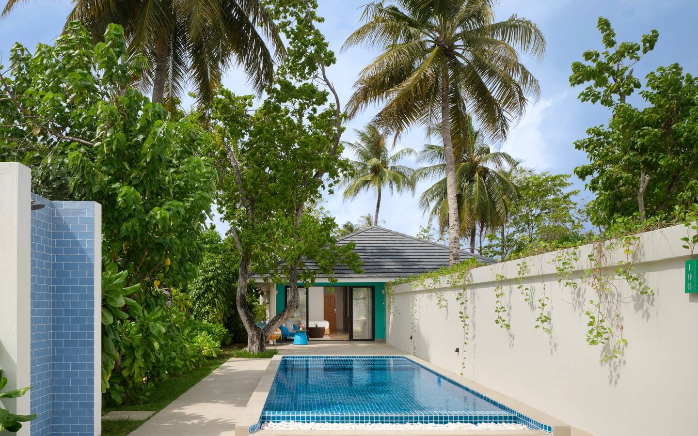Villa_Park_Sun_Island_Lagoon_Beach_Pool_Villa_8