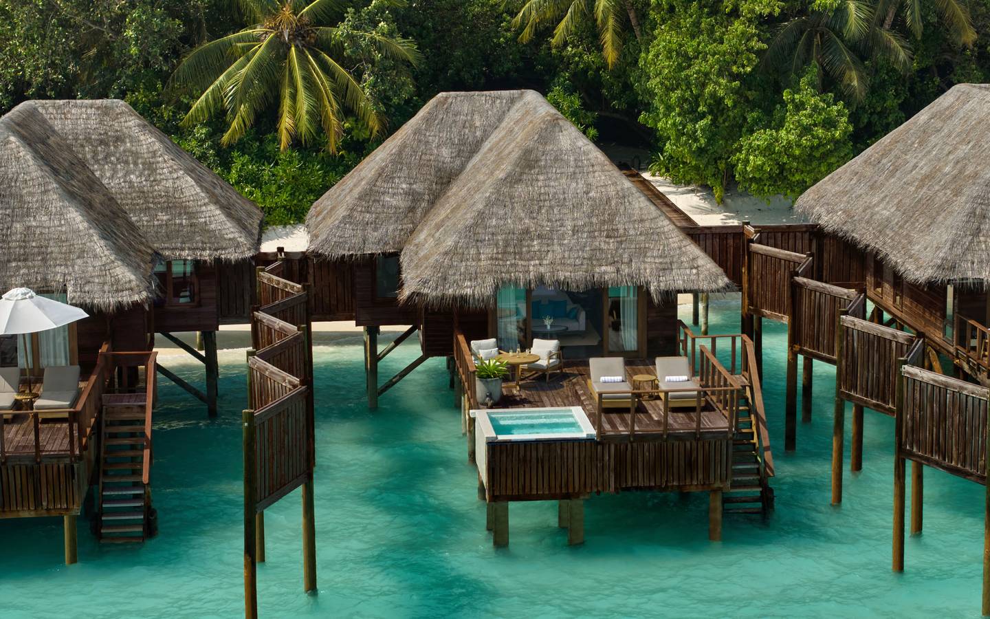 Conrad_Maldives_Sunreise_Water_Villa_Aerial