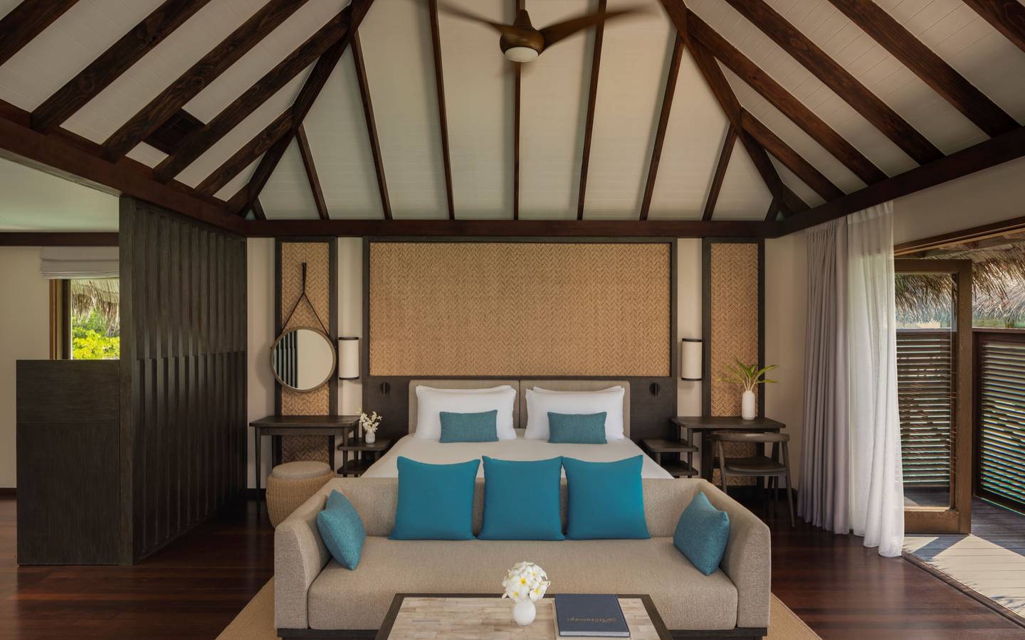 Conrad_Maldives_Deluxe_Water_Villa_with_Pool_Living