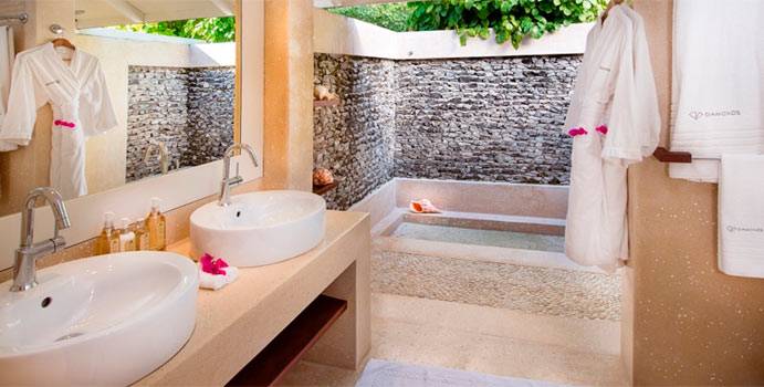 Bad, Beach Junior Suite, Diamonds Thudufushi Island Resort