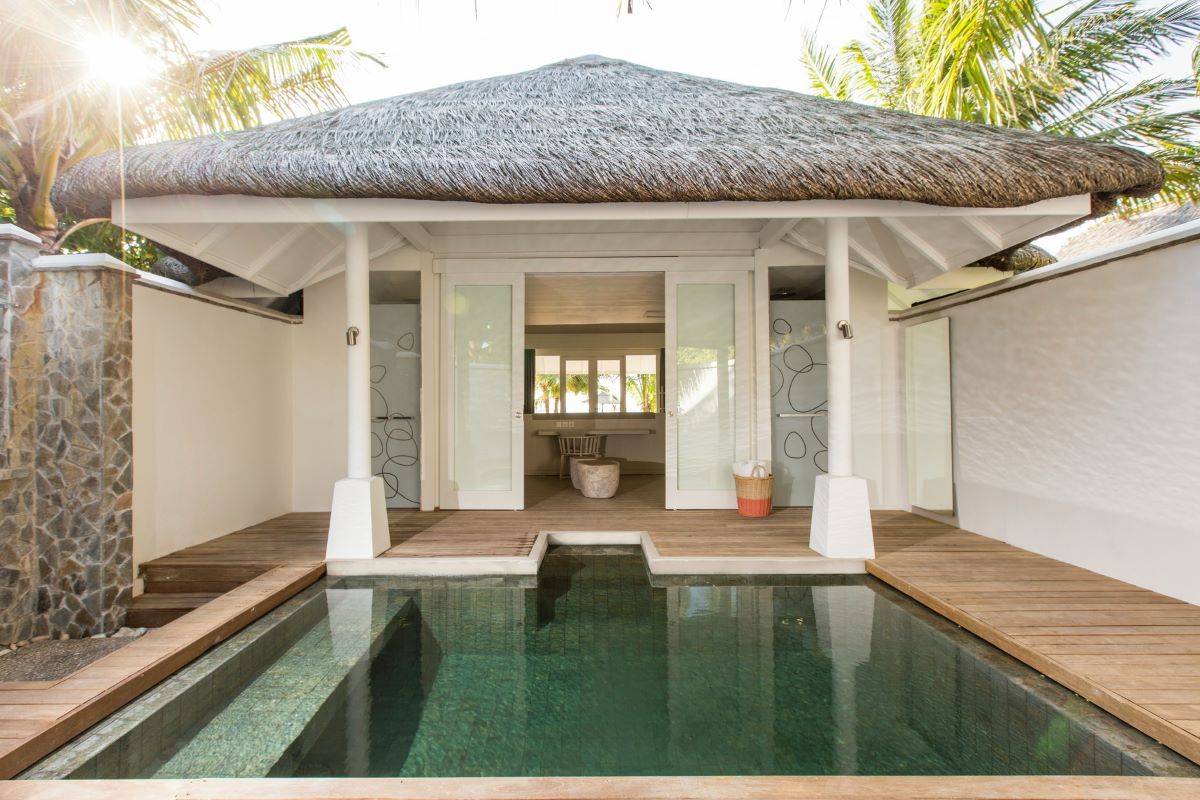 Lux* South Ari Atoll, Beach Pool Villa, Außenansicht mit Pool