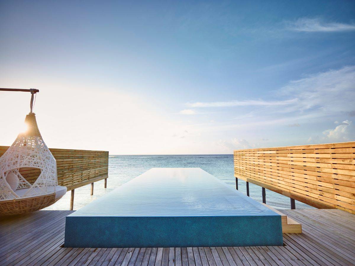 Lux* South Ari Atoll, Temptation Pool Water Villa, Infinity Pool