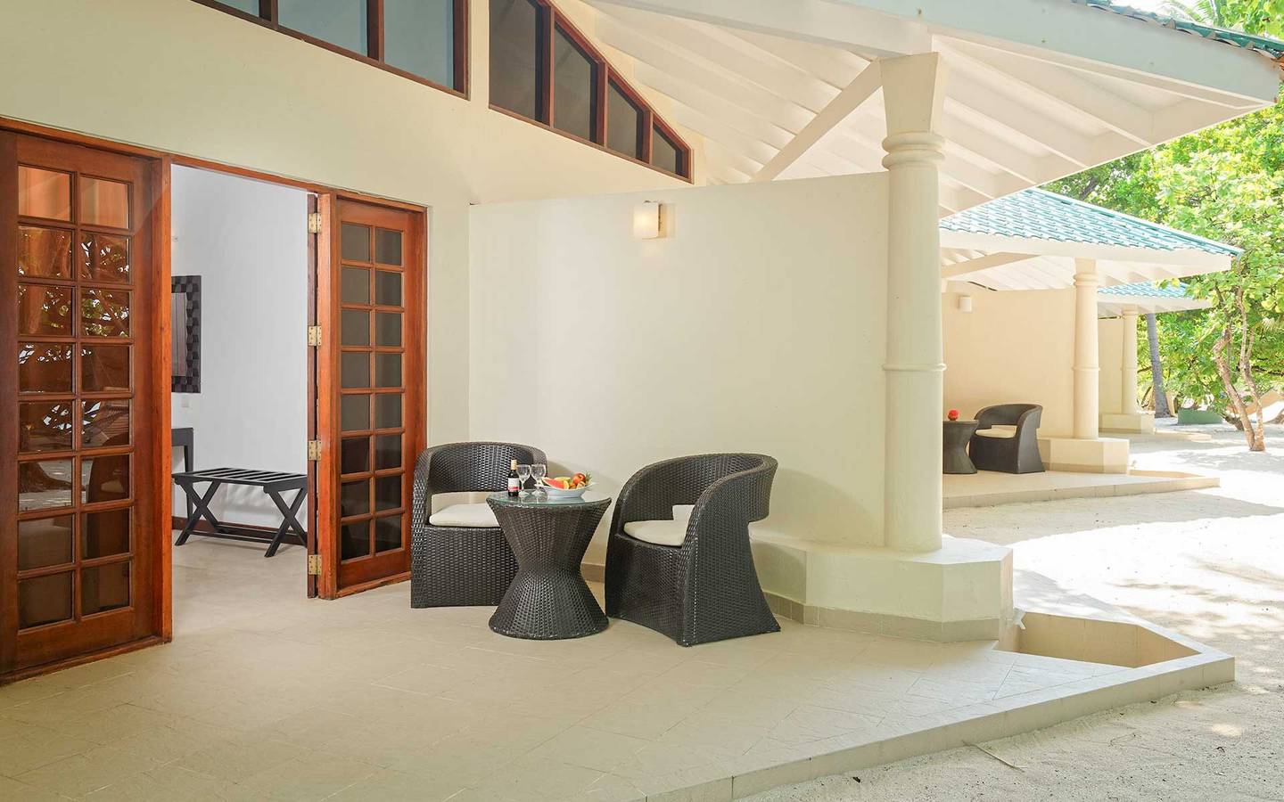 Embudu_Village_Superior_Beach_Bungalow_1