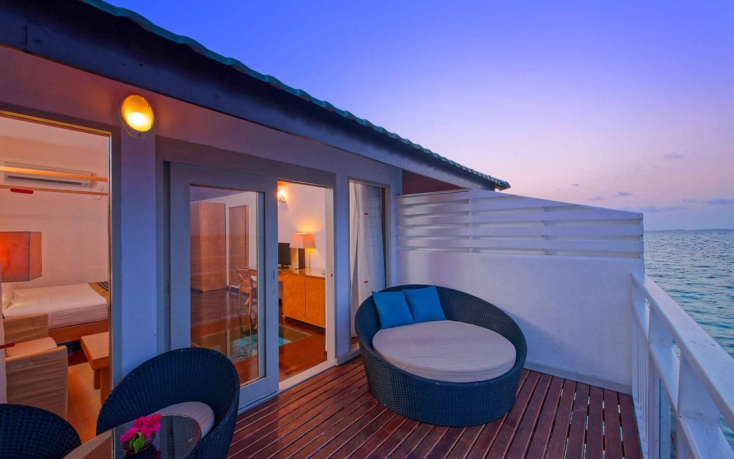 Embudu_Village_Watervilla_2