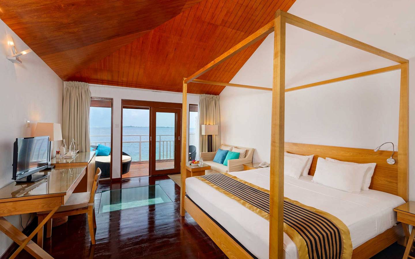 Embudu_Village_Watervilla_3