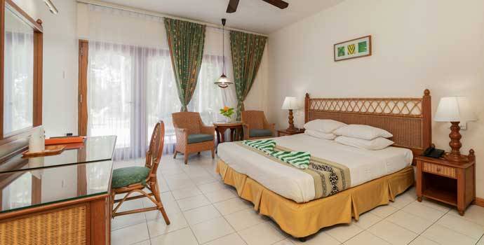 Comfort Room, Fihalhohi Island Resort