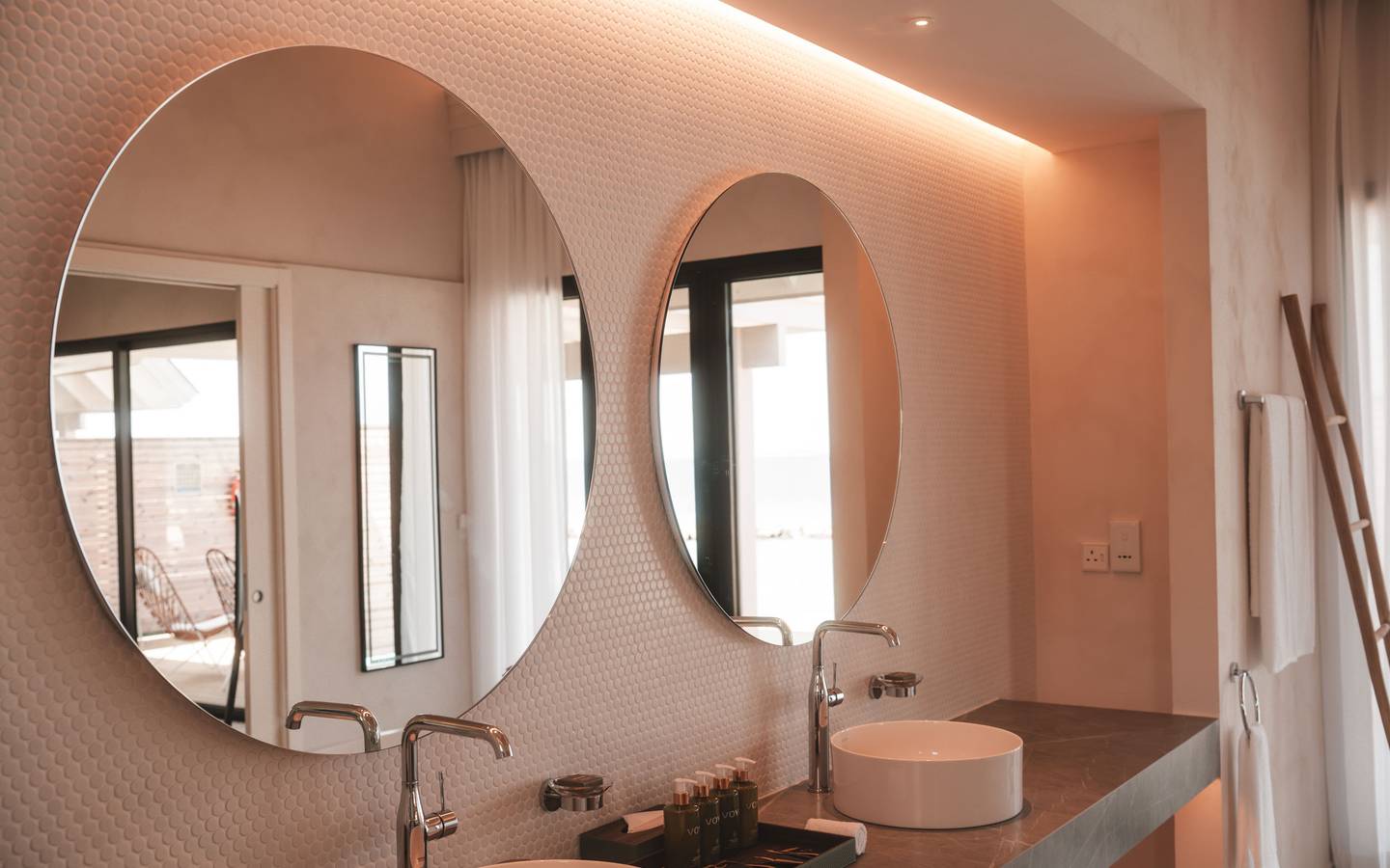 Ananea-Madivaru-Maldives-2-Bedroom-Beach-Pool-Villa-Sleeping_11