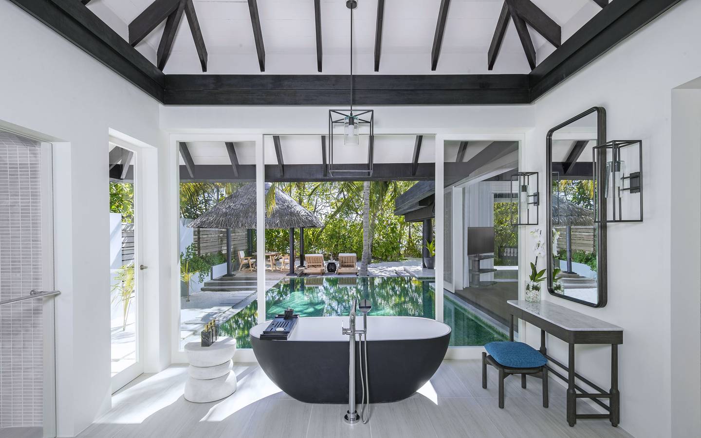 Naladhu_Private_Island_Maldives_Guest_Room_Beach_House_with_Pool_Bathroom