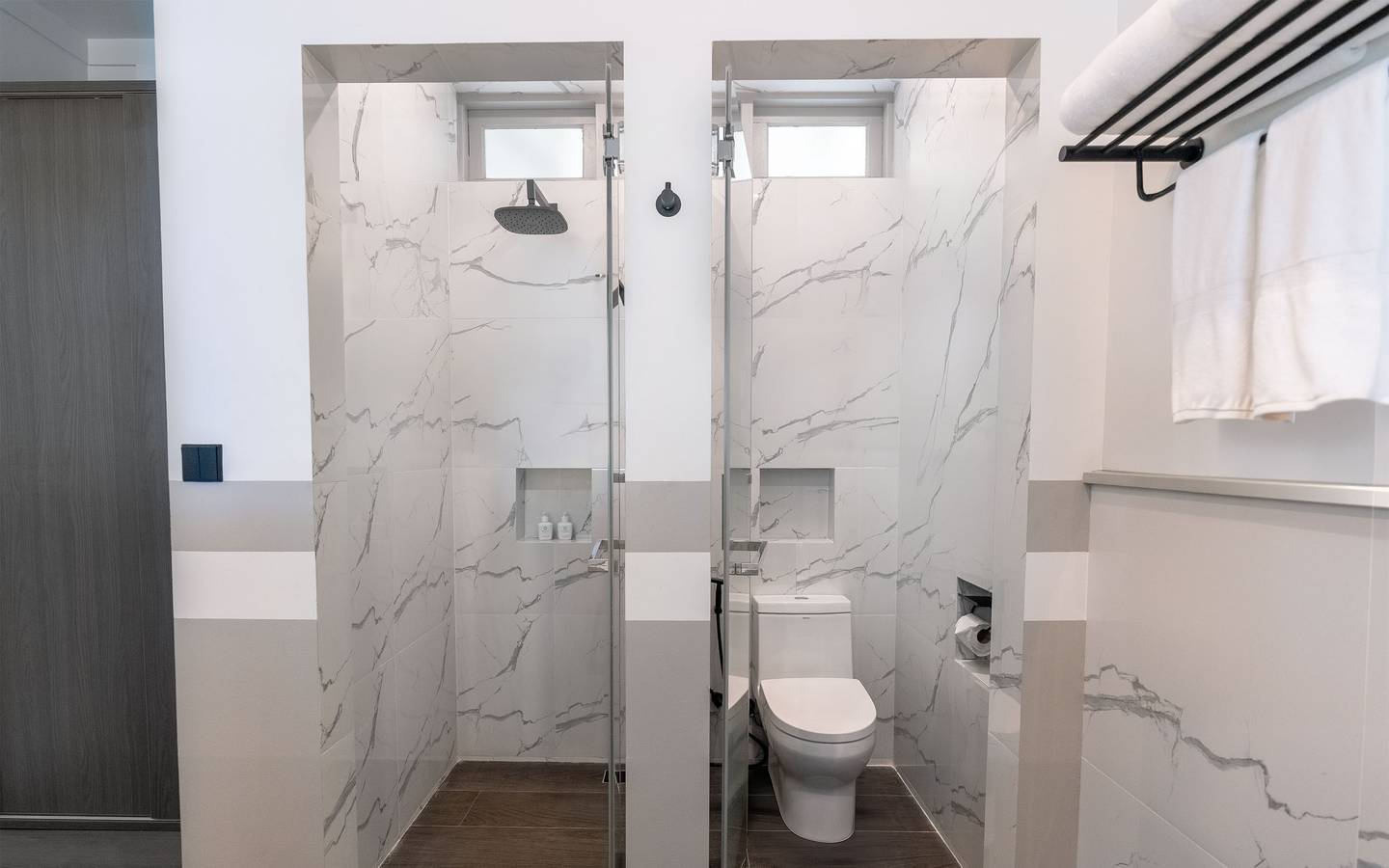 Sun_Siyam_Olhuveli_Malediven_Main_Island_Beach_Pavillon_Badezimmer