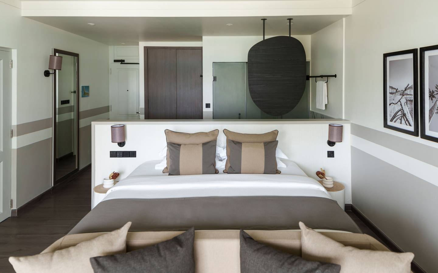 Sun_Siyam_Olhuveli_Malediven_Main_Island_Beach_Pavillon_schlafen