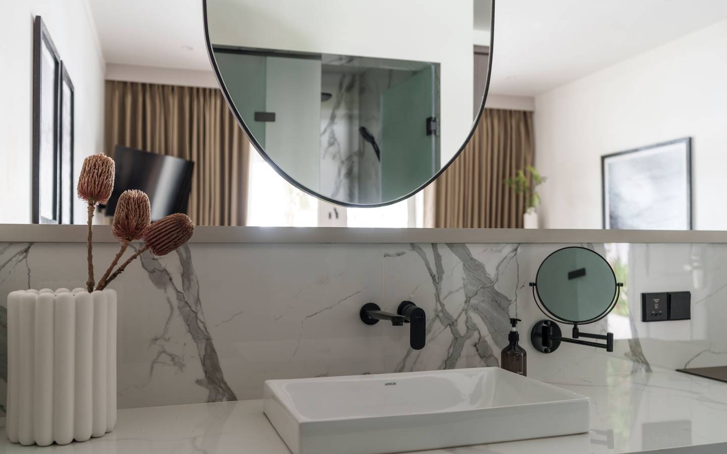 Sun_Siyam_Olhuveli_Malediven_Main_Island_Beach_Pavillon_Bathroom