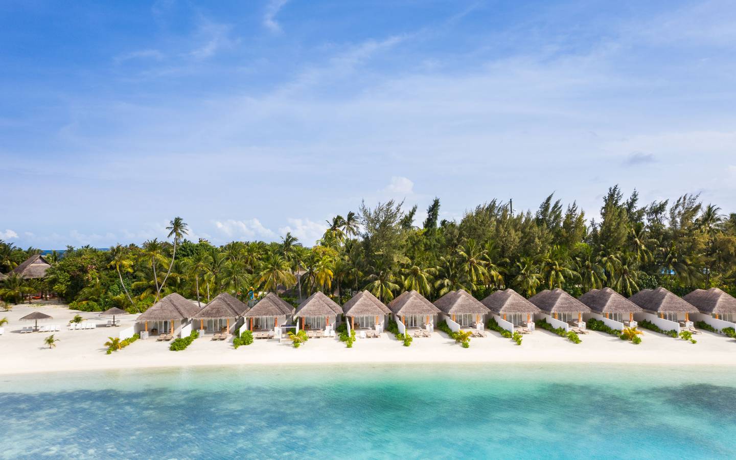 Sun_Siyam_Olhuveli_Malediven_Grand_Beach_Aerial