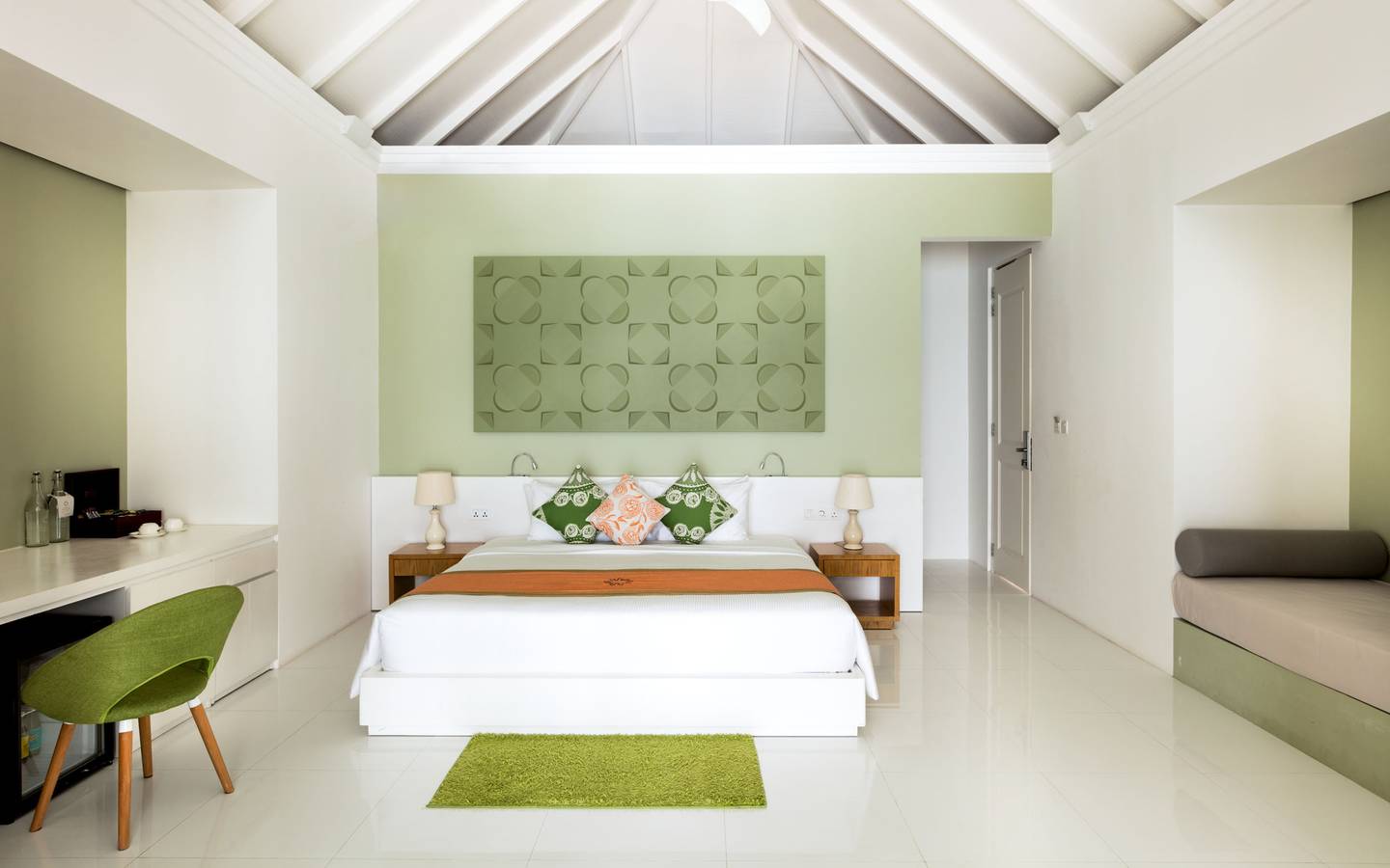 Sun_Siyam_Olhuveli_Grand_Beach_Suite_With_Pool_Sleeping