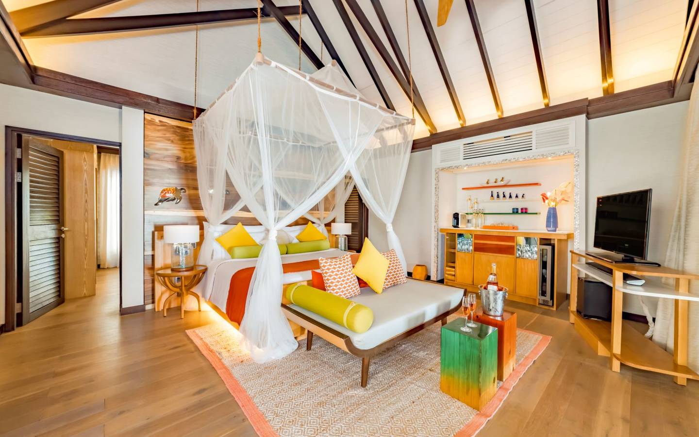 ozen-life-maadhoo-maldives-earth-pool-pavilion-bedroom