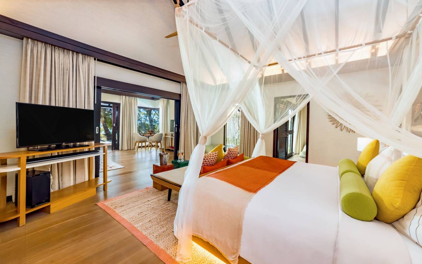 ozen-life-maadhoo-maldives-earth-pool-pavilion-bedroom-view