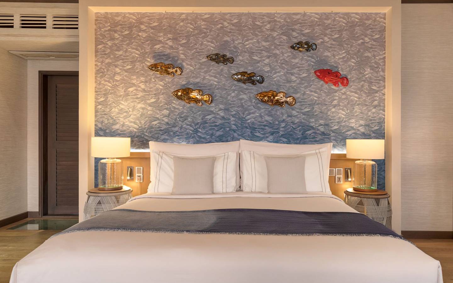 ozen-life-maadhoo-maldives-wind-villa-bedroom