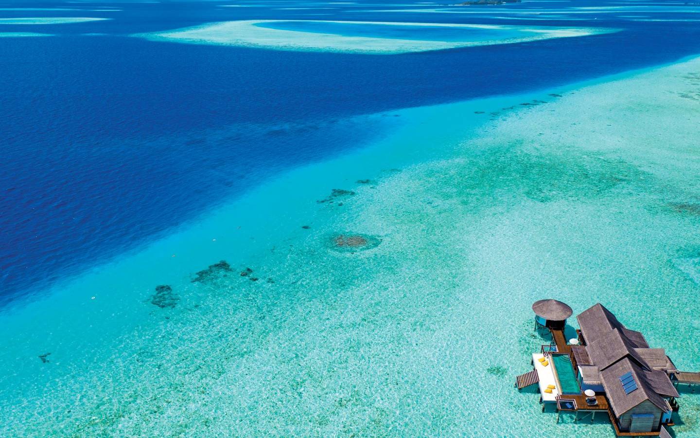 ozen-life-maadhoo-maldives-the-ozen-residence-aerial-1