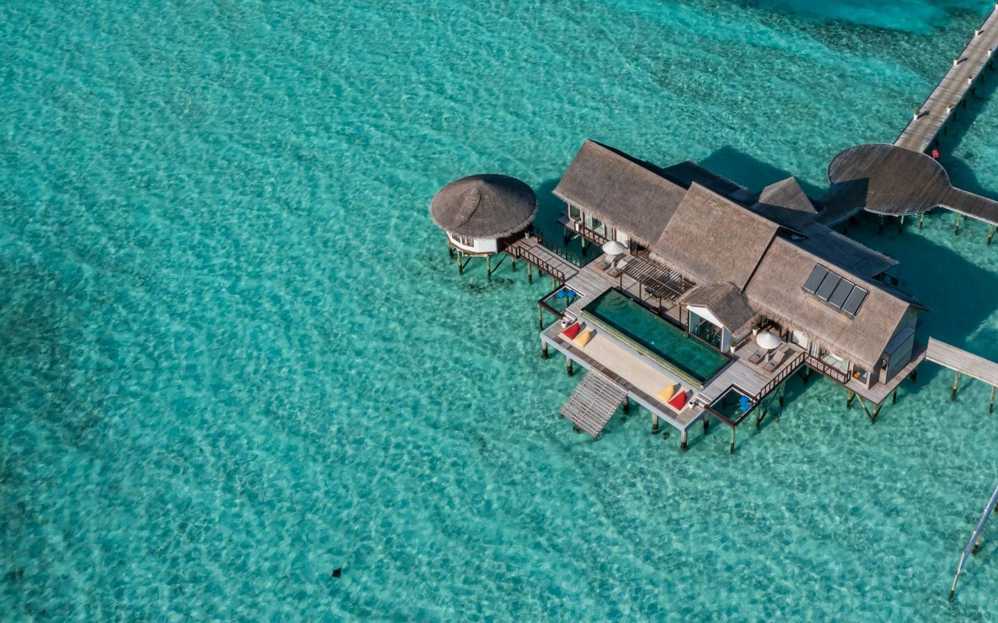 ozen-life-maadhoo-maldives-the-ozen-residence-aerial-2
