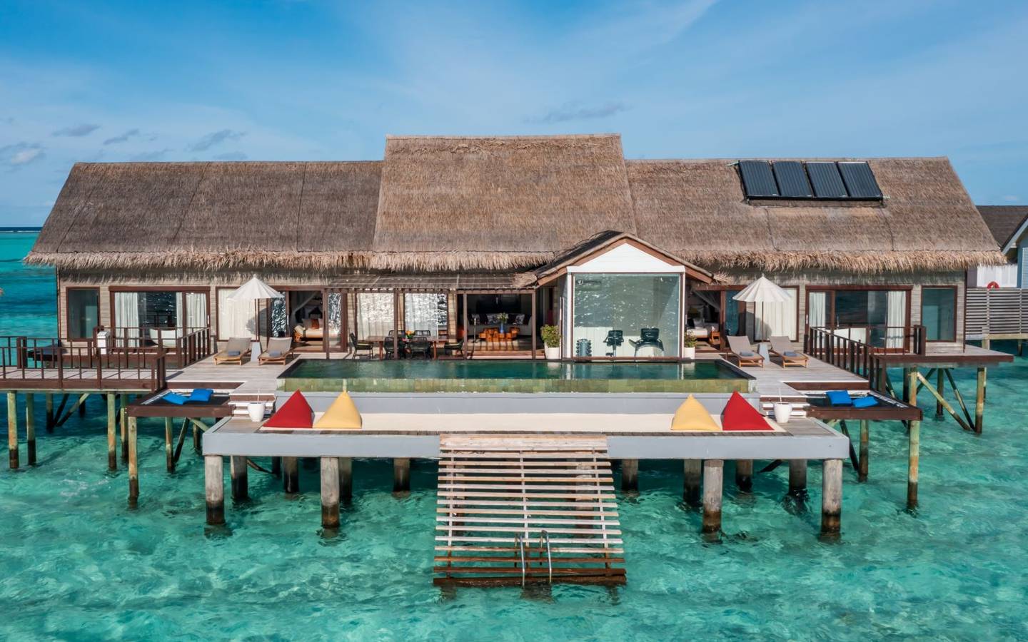 ozen-life-maadhoo-maldives-the-ozen-residence-front-view