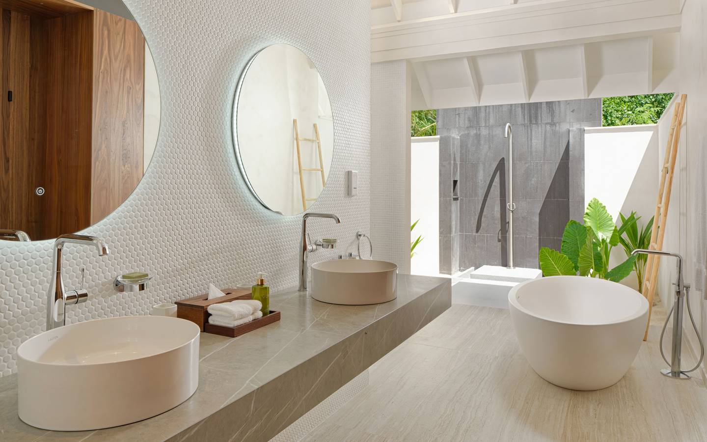 Ananea-Madivaru-Maldives-2-Bedroom-Beach-Pool-Villa-Sleeping_13