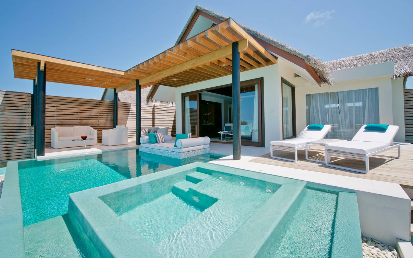 Niyama_Private_Islands_Maldives_Deluxe_Overwater_Pool_Villa_02