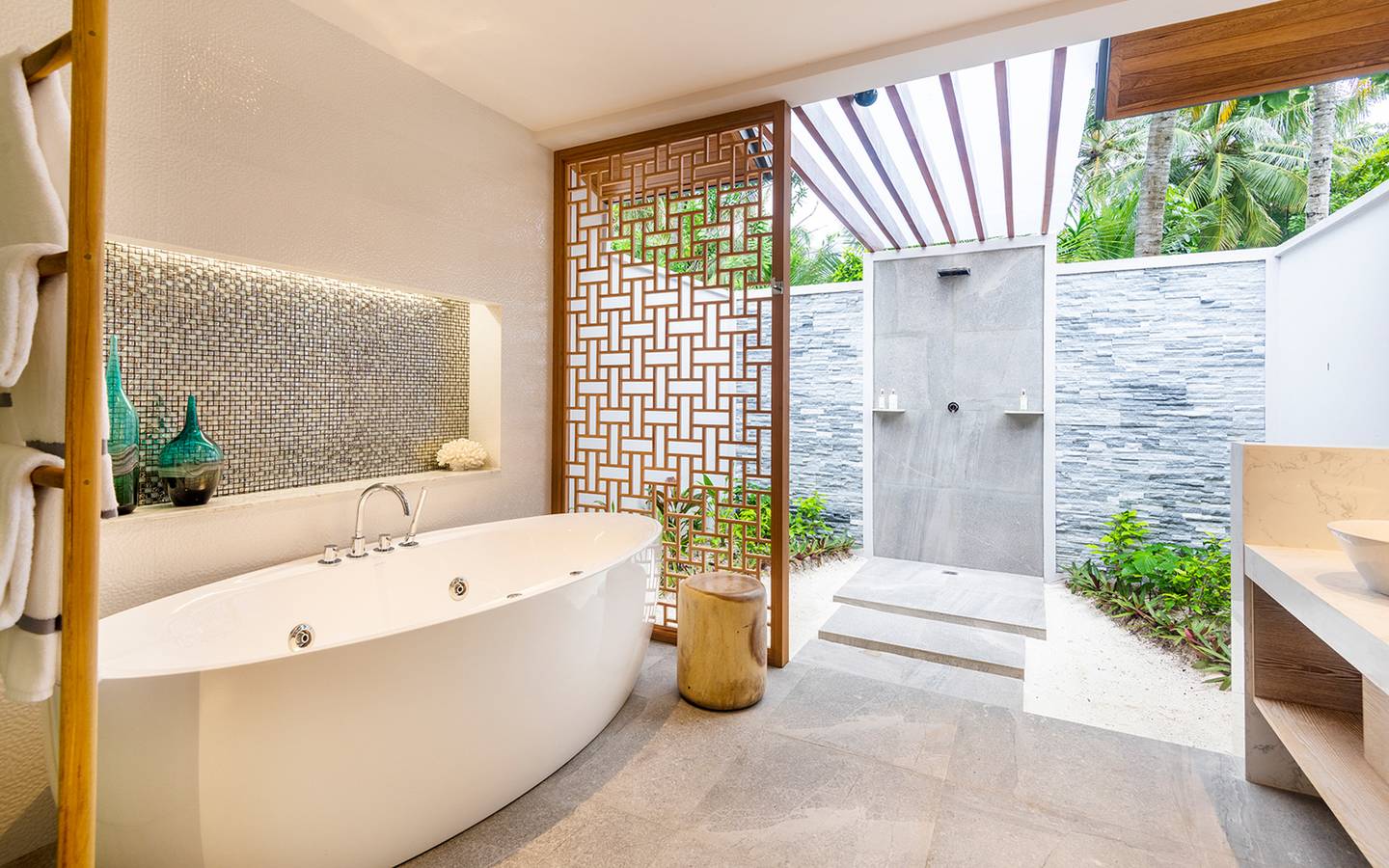 Beach Suite mit Jacuzzi, Lily Beach Resort & Spa_4