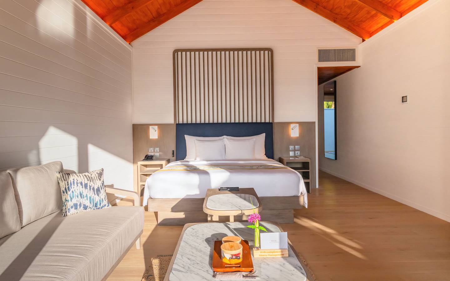 Meeru_Island_Beach_Pool_Villa_08